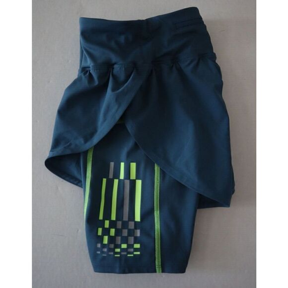 Under Armour 1376762 414 Women Sz XS Blue UA Run Anywhere Reflective Shorts $65 - Picture 6 of 11